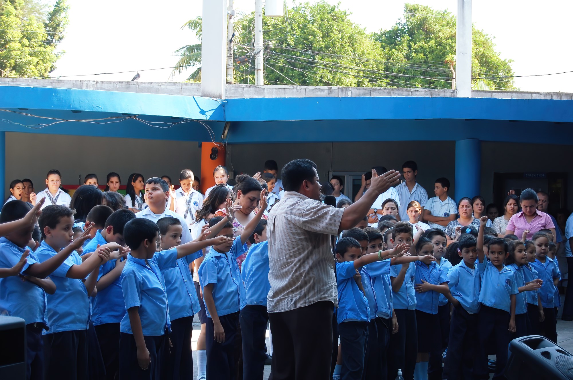 2013 - Belén Bilingual School