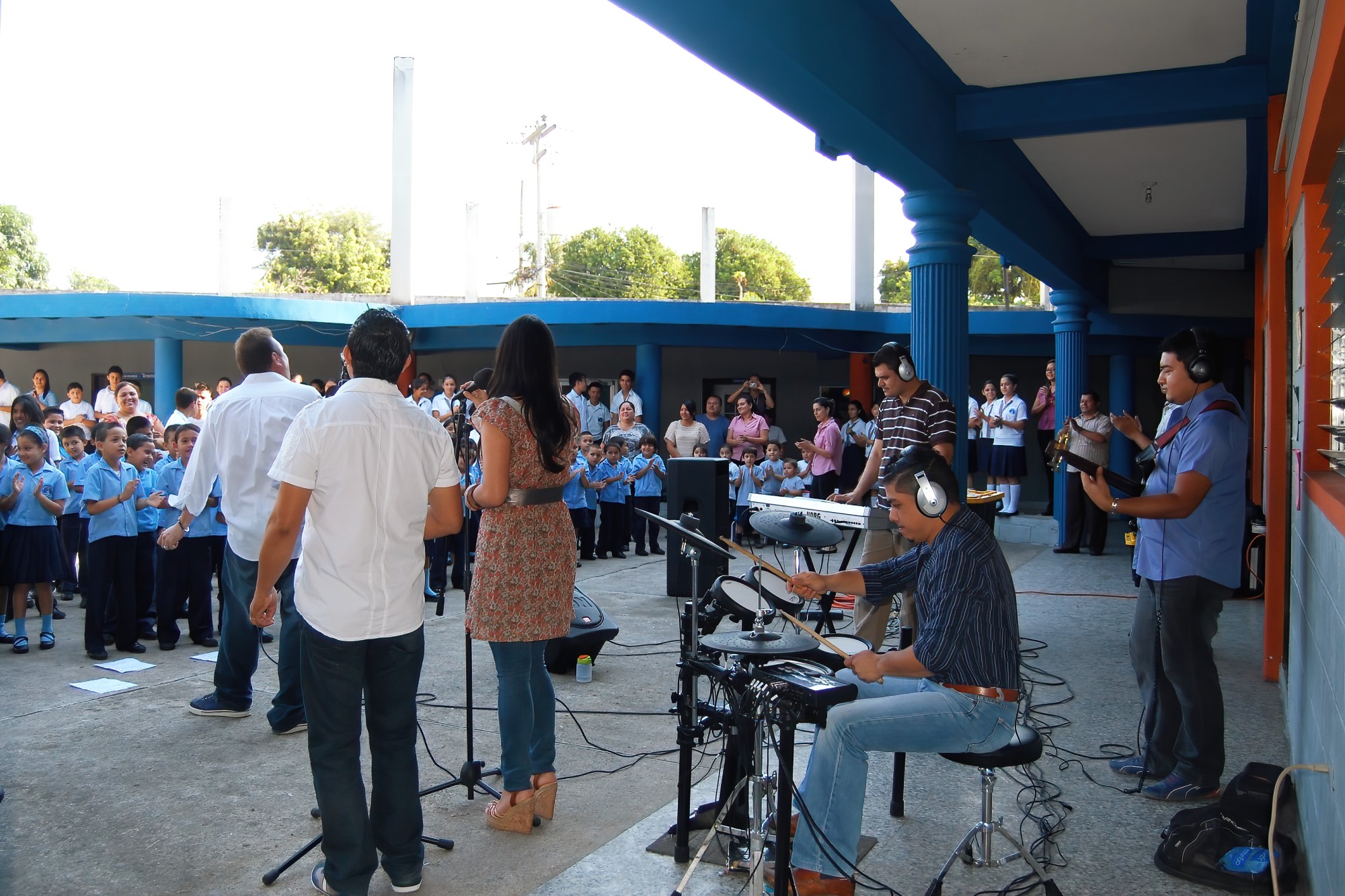 2013 - Belén Bilingual School