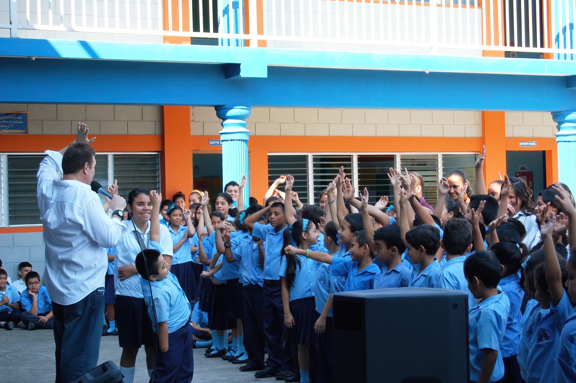 2013 - Belén Bilingual School